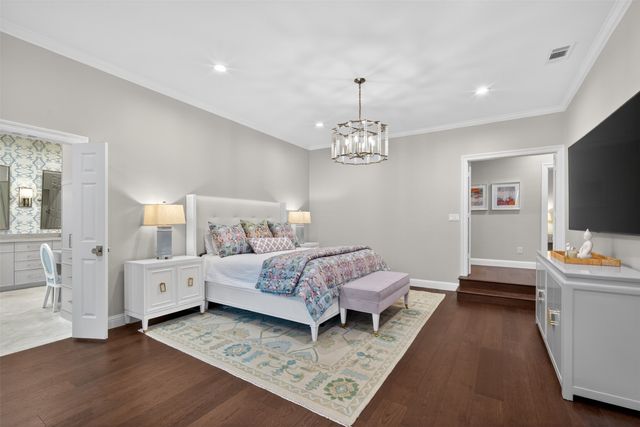 6011 Twin Coves Street, Dallas, TX 75248
