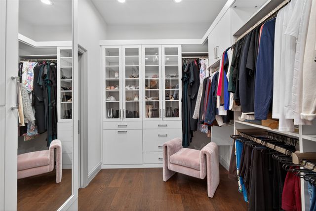 6011 Twin Coves Street, Dallas, TX 75248