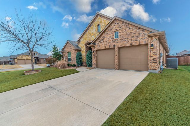 2935 Salina Drive, Grand Prairie, TX 75054