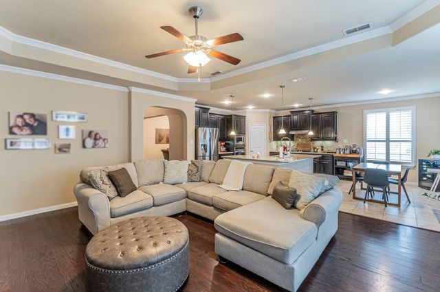 2935 Salina Drive, Grand Prairie, TX 75054