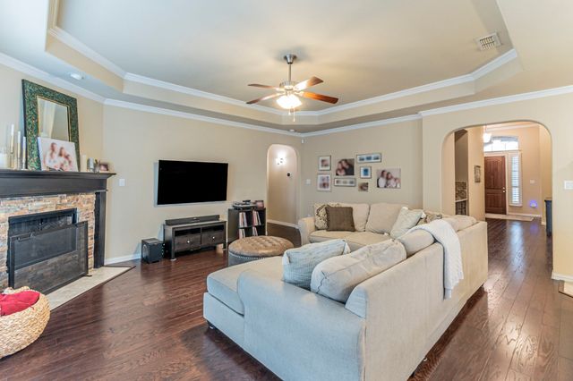 2935 Salina Drive, Grand Prairie, TX 75054