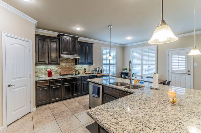 2935 Salina Drive, Grand Prairie, TX 75054