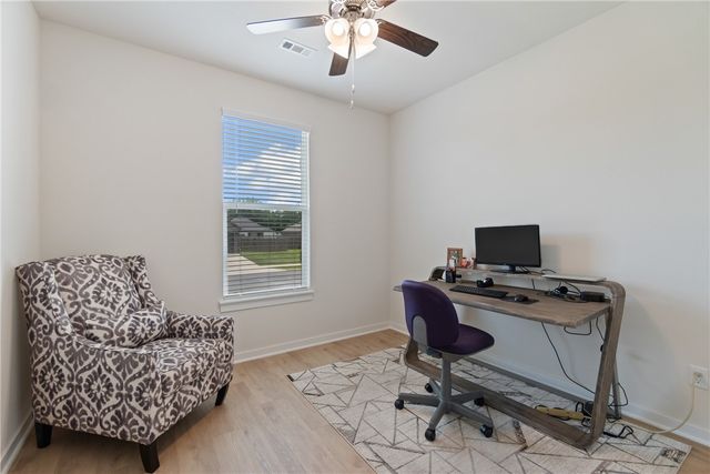 457 N Goose Xing, Farmington, AR 72730