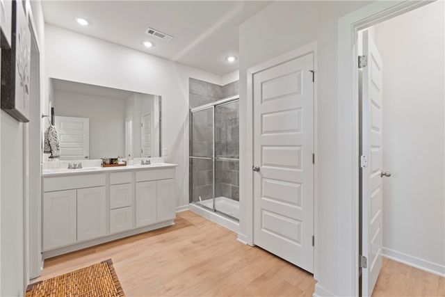 457 N Goose Xing, Farmington, AR 72730