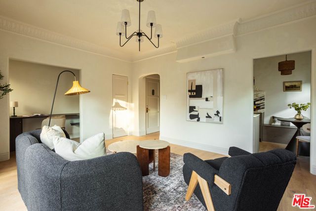 144 N Clark Drive, Beverly Hills, CA 90211