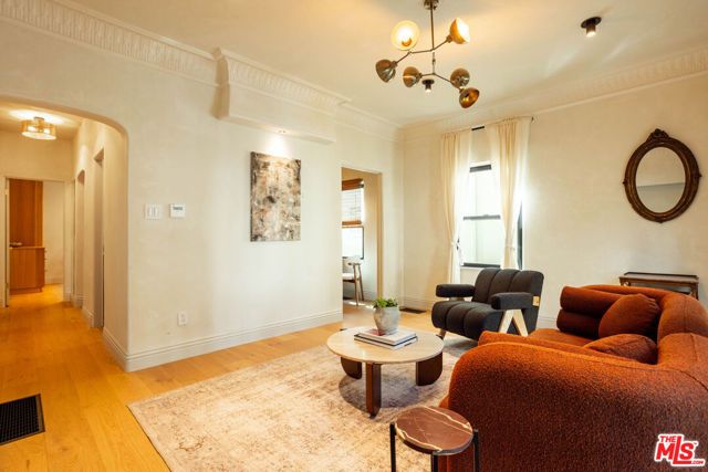 144 N Clark Drive, Beverly Hills, CA 90211