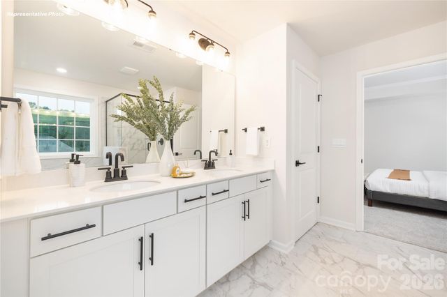 128 Ventnor Way, Mooresville, NC 28115