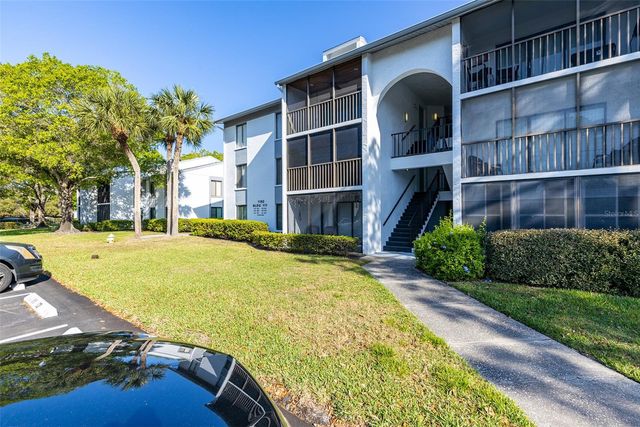 1182 PINE RIDGE CIRCLE W A2, Tarpon Springs, FL 34688