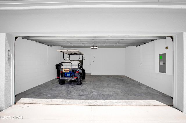 275 Last Mango Drive, Daytona Beach, FL 32124