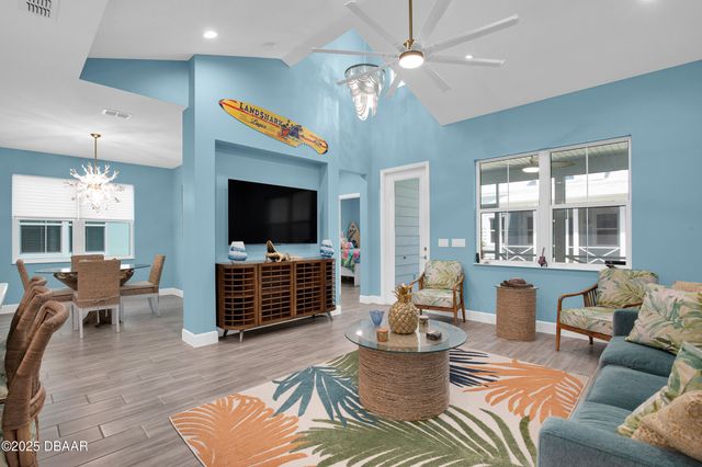 275 Last Mango Drive, Daytona Beach, FL 32124