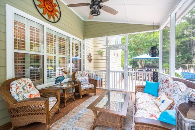 2765 Victoria Lake Drive, Mount Pleasant, SC 29466