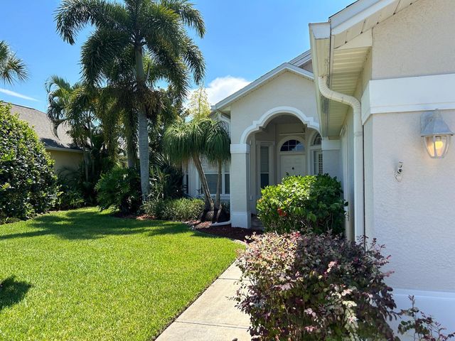 4630 Portage Trl, Melbourne, FL 32940