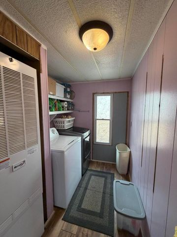 4256 Jonathan Drive, Wheatfield, IN 46392