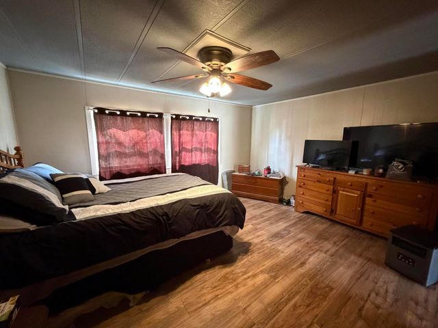 4256 Jonathan Drive, Wheatfield, IN 46392