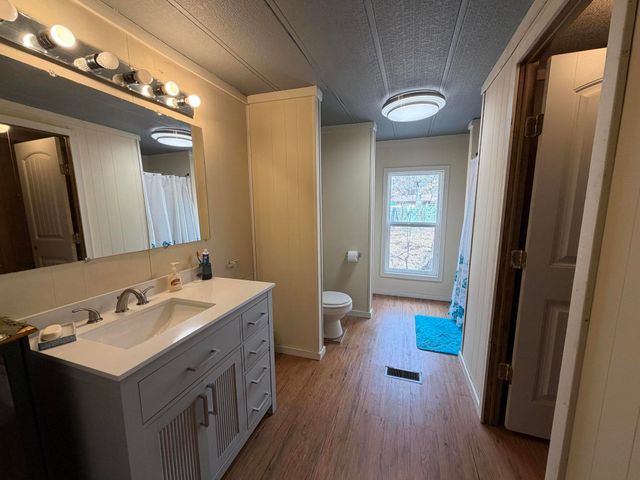 4256 Jonathan Drive, Wheatfield, IN 46392