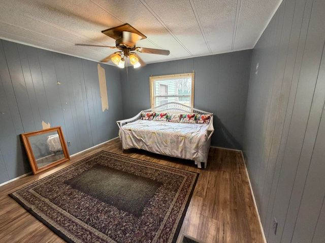 4256 Jonathan Drive, Wheatfield, IN 46392