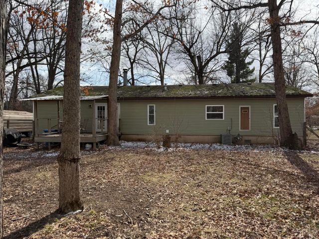 4256 Jonathan Drive, Wheatfield, IN 46392