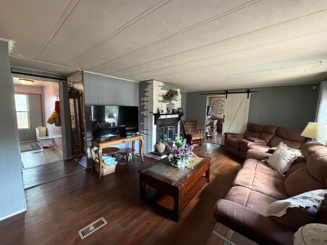 4256 Jonathan Drive, Wheatfield, IN 46392