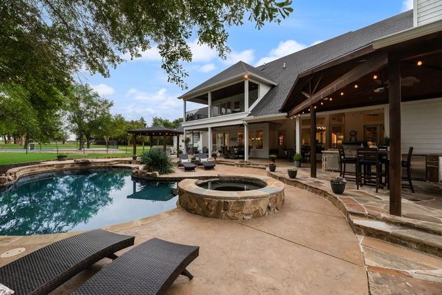 2880 County Road 249, Poetry, TX 75160