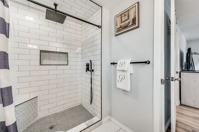 2924 W 11th Street, Irving, TX 75060