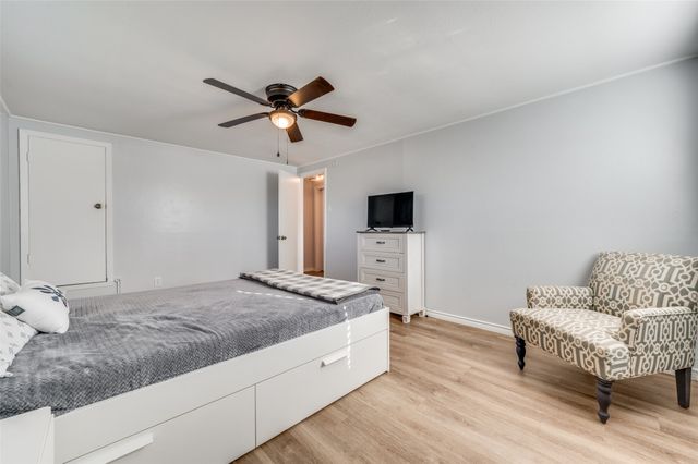 2924 W 11th Street, Irving, TX 75060