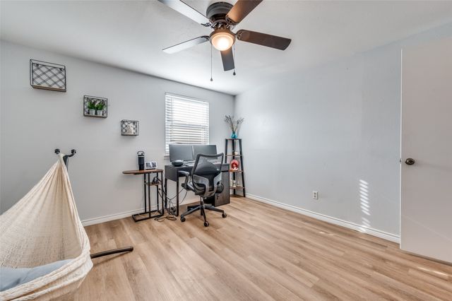 2924 W 11th Street, Irving, TX 75060