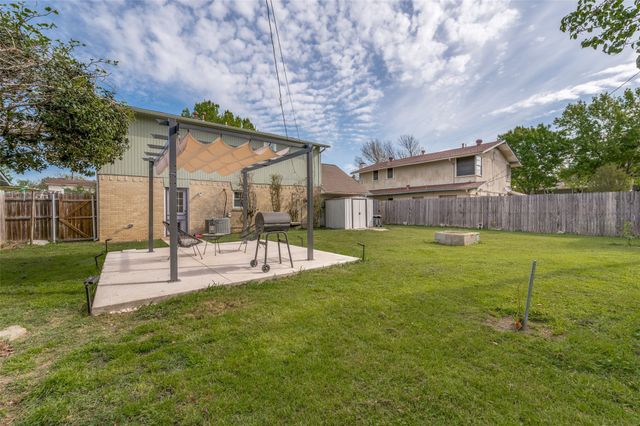 2924 W 11th Street, Irving, TX 75060