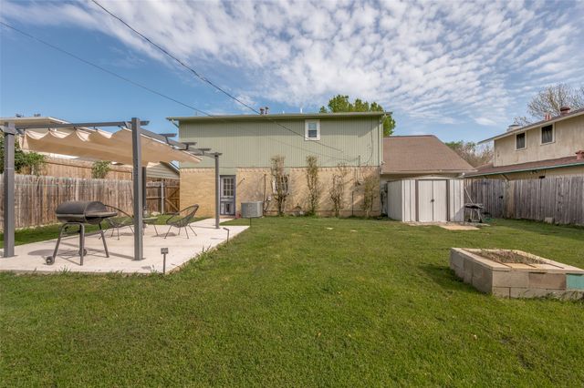 2924 W 11th Street, Irving, TX 75060
