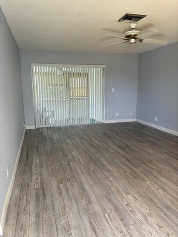 2911 Ashley Drive W H, West Palm Beach, FL 33415