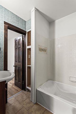 60 W COTTON Street, Fond Du Lac, WI 54935