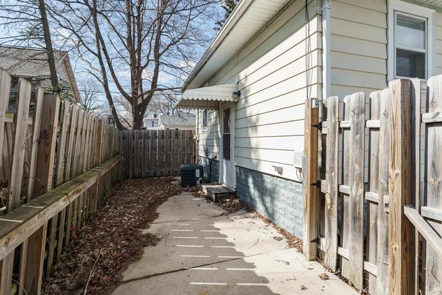 60 W COTTON Street, Fond Du Lac, WI 54935