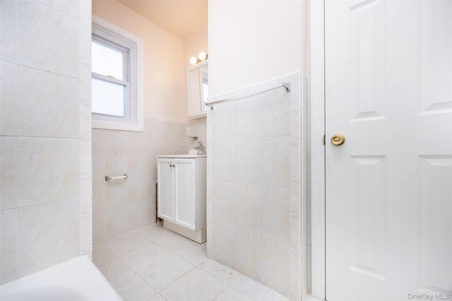 90-09 216th Street, Queens Village, NY 11428