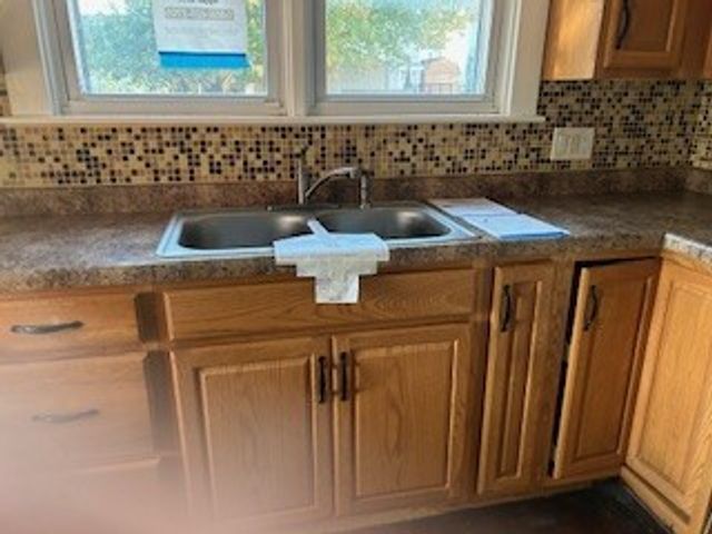 2 Arlington Ave, Masontown, PA 15461