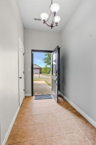 4809 BULLHEAD LN, Columbia, MO 65202