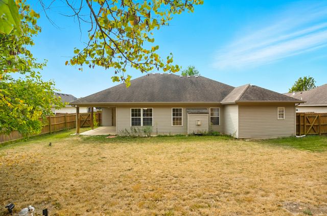 4809 BULLHEAD LN, Columbia, MO 65202