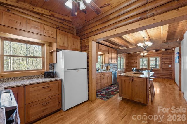 40 Chambers Drive, Weaverville, NC 28787