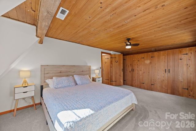 40 Chambers Drive, Weaverville, NC 28787