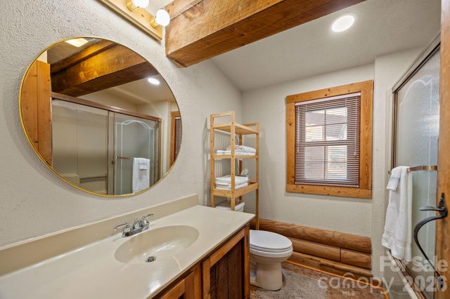 40 Chambers Drive, Weaverville, NC 28787