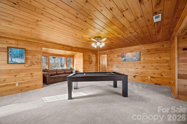 40 Chambers Drive, Weaverville, NC 28787