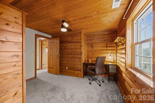 40 Chambers Drive, Weaverville, NC 28787