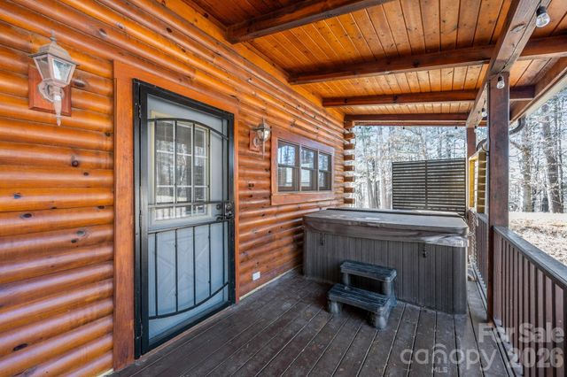 40 Chambers Drive, Weaverville, NC 28787