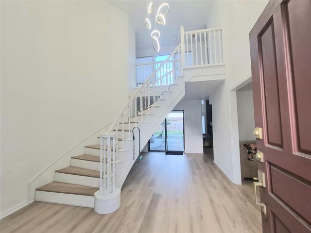 11911 Dandelion Lane, Houston, TX 77071