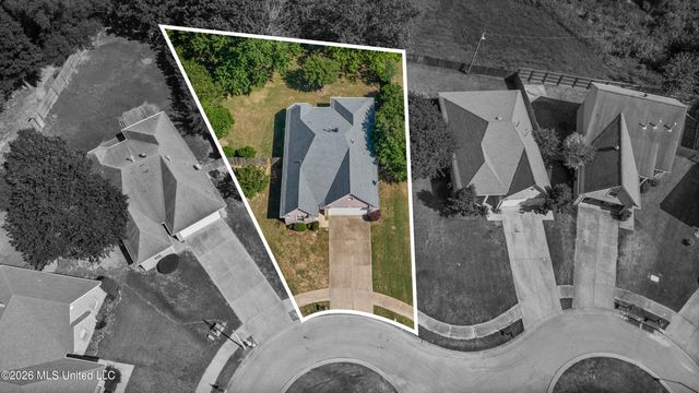9852 Pigeon Roost Park Circle, Olive Branch, MS 38654