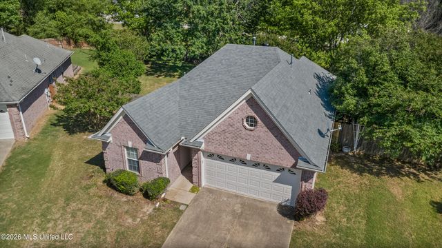 9852 Pigeon Roost Park Circle, Olive Branch, MS 38654