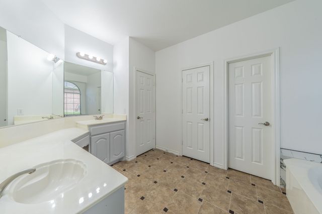 307 Dover Heights Trail, Mansfield, TX 76063