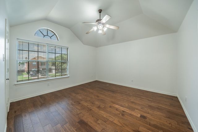 307 Dover Heights Trail, Mansfield, TX 76063