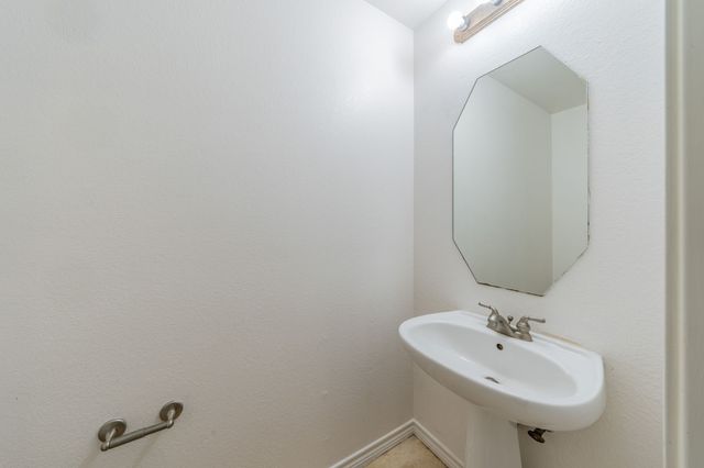 307 Dover Heights Trail, Mansfield, TX 76063
