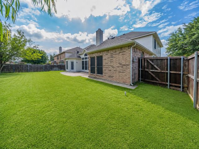 307 Dover Heights Trail, Mansfield, TX 76063
