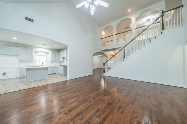 307 Dover Heights Trail, Mansfield, TX 76063