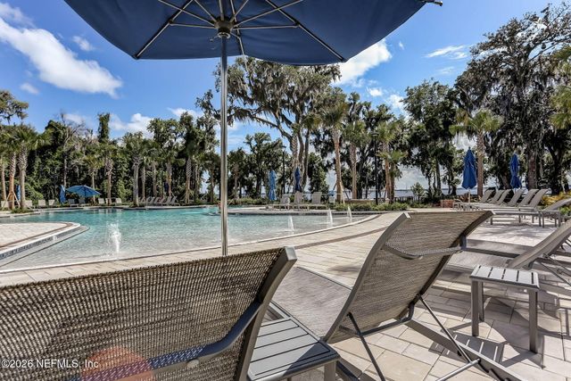 438 SHINNECOCK Drive, St. Johns, FL 32259